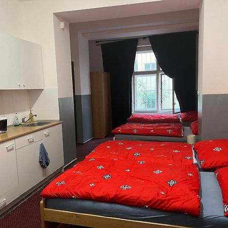 Apartment Moon Прага Екстер'єр фото